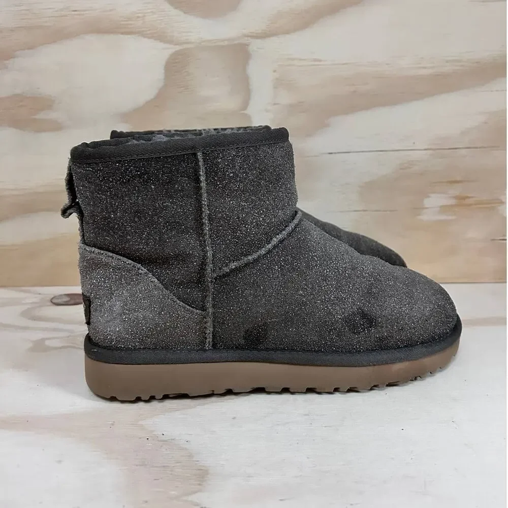 UGG Australia - Classic Mini Serein - Boots - Brown - Women's - 8 - S/N 1013984